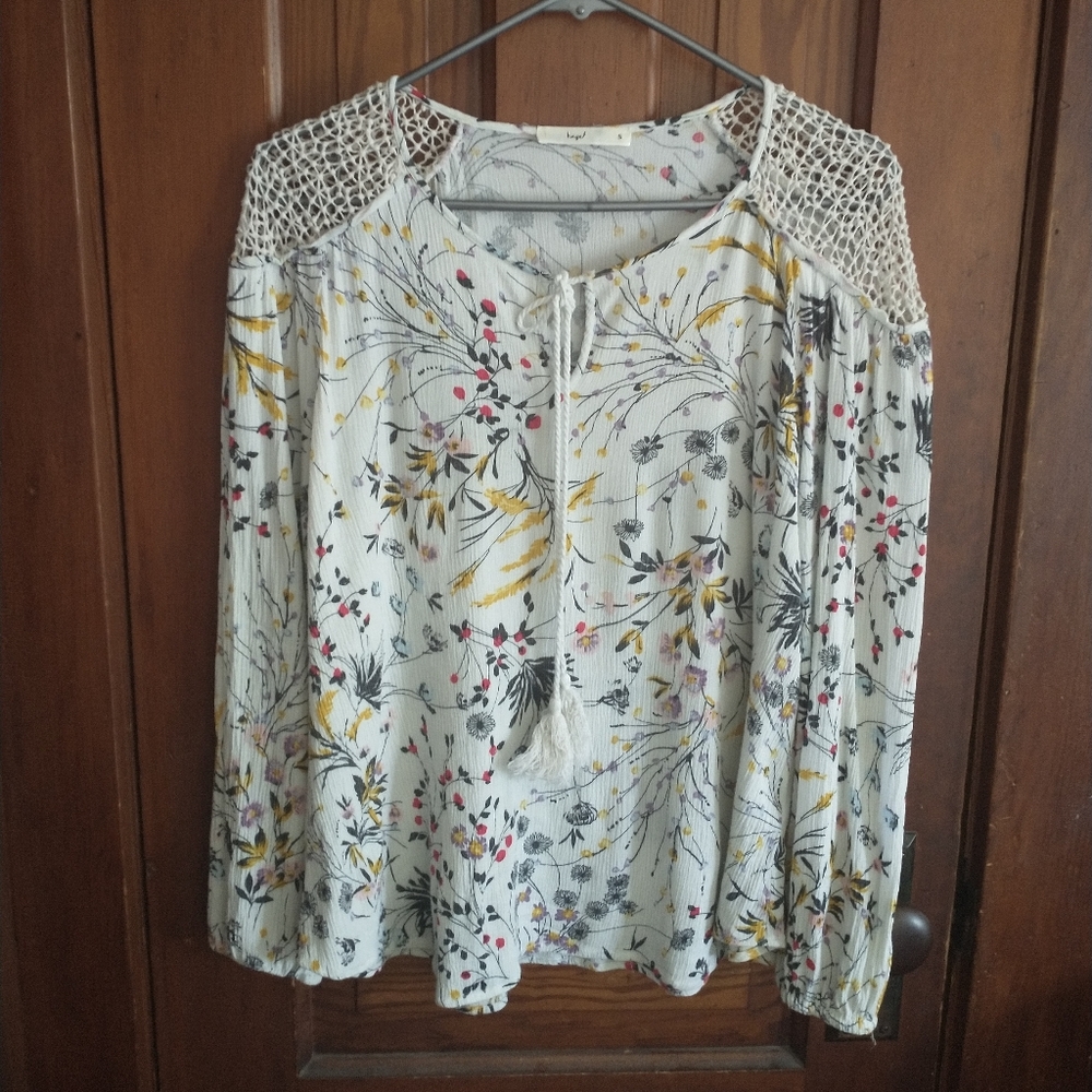 Floral 3/4 Top
